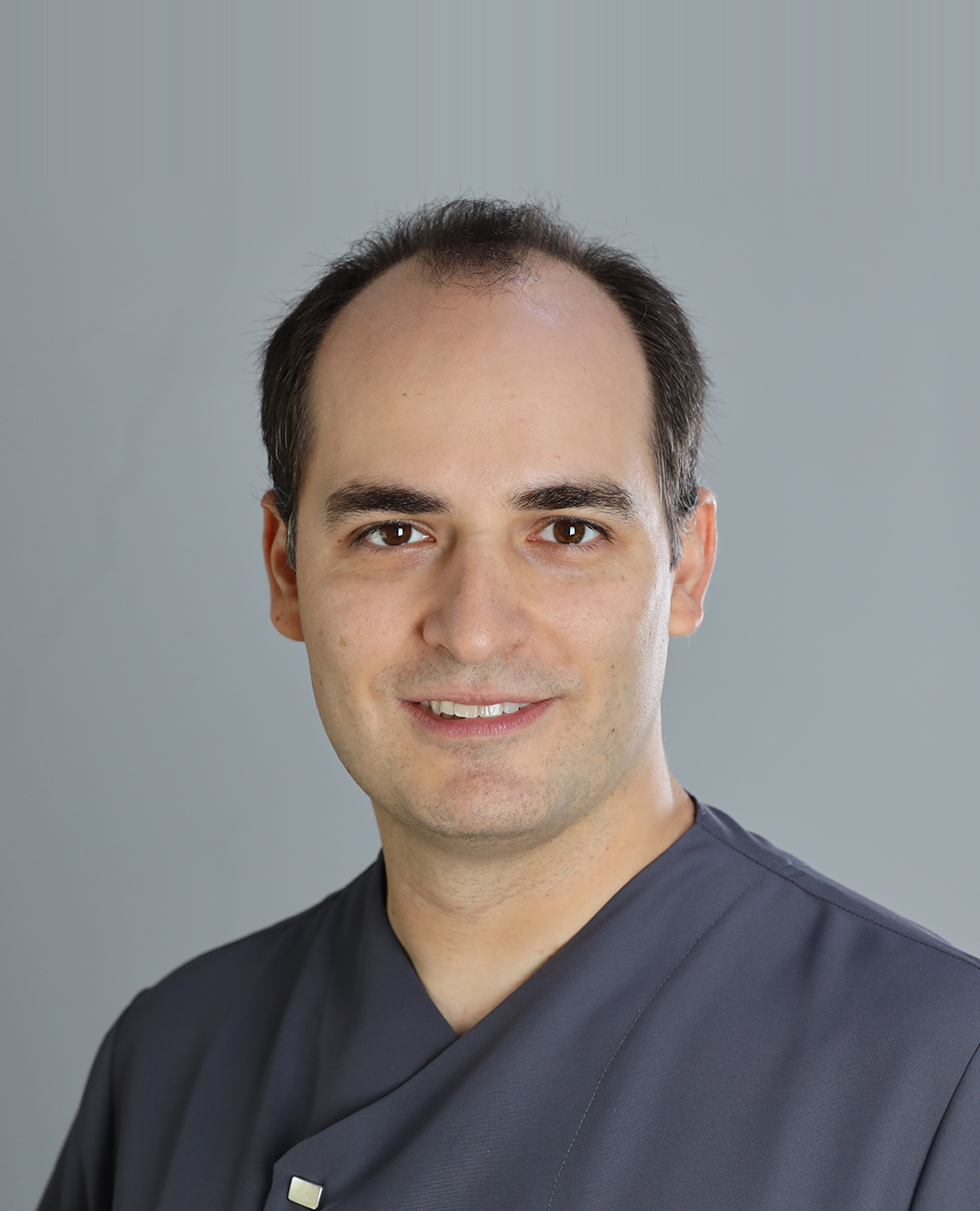 Justo - Rivera Vega Odontólogos